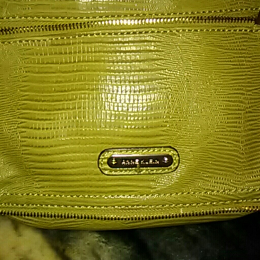 Purse - Picture 4 of 4